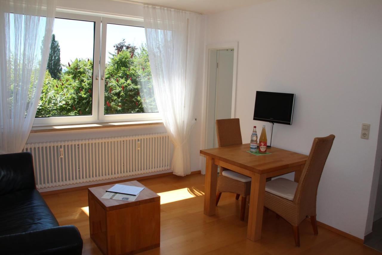 Ferienwohnungen Der Loewen Hagnau Exterior foto