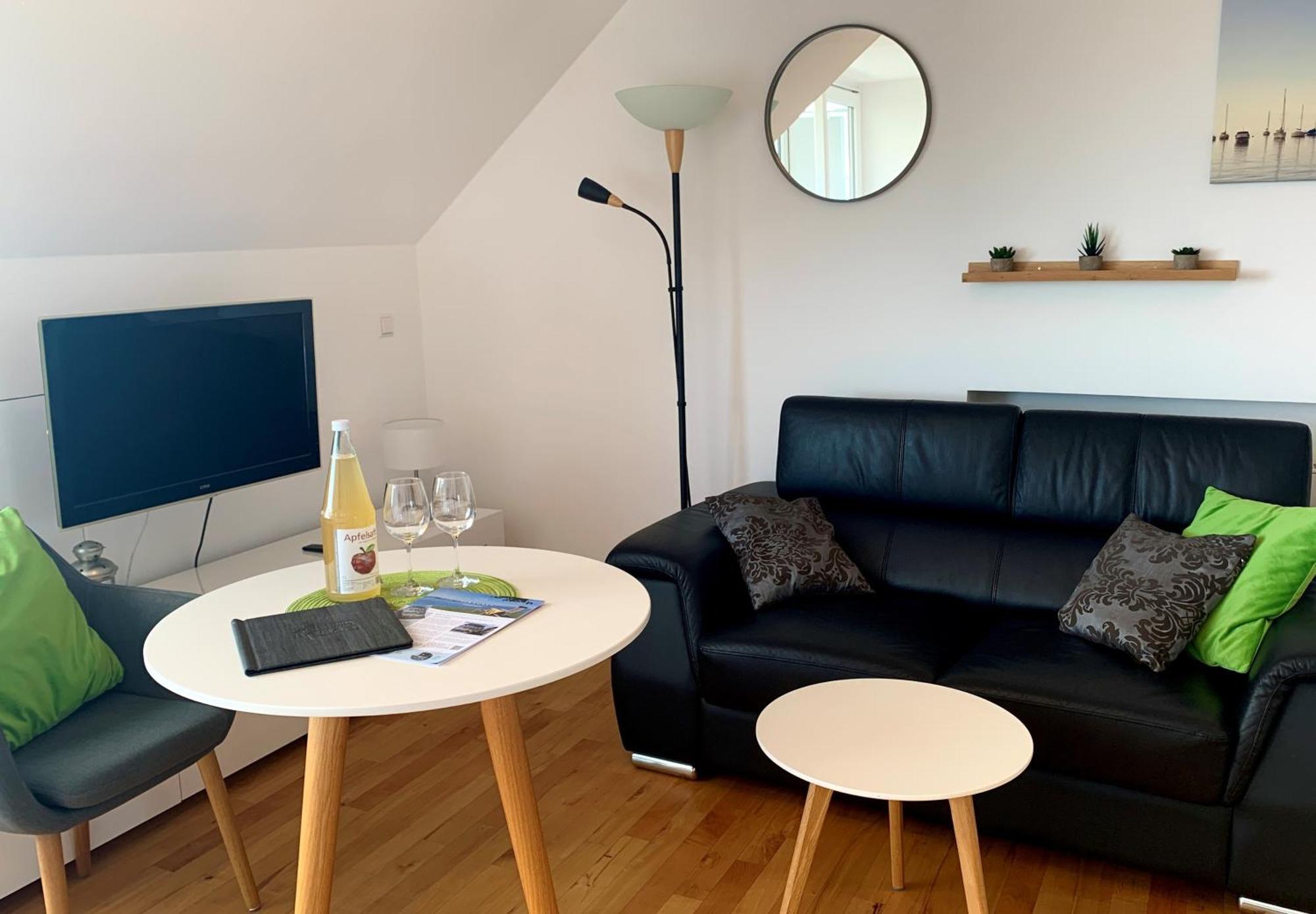 Ferienwohnungen Der Loewen Hagnau Quarto foto