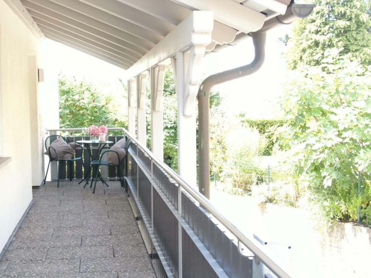 Ferienwohnungen Der Loewen Hagnau Exterior foto